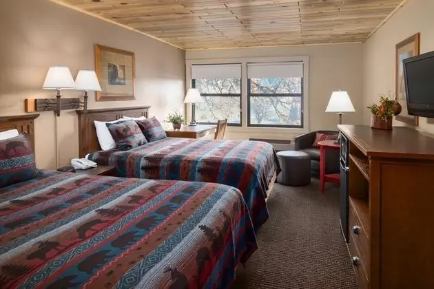 State Game Lodge at Custer State Park Resort - Oda