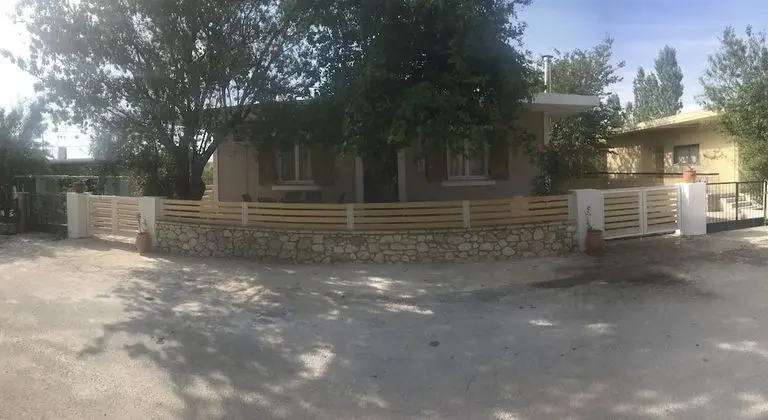 Stathis Home - Dış Mekan