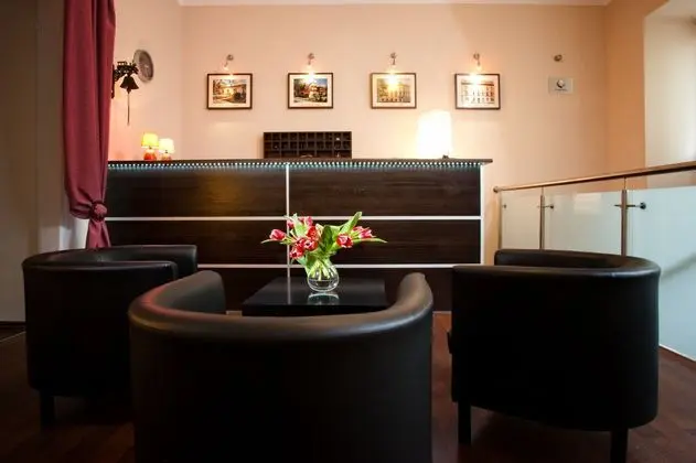 Station Aparthotel - Lobi