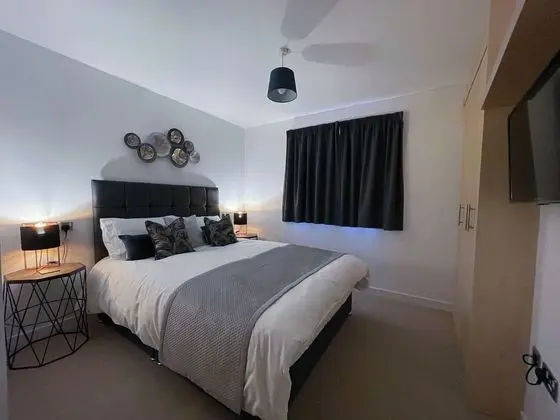 Station Side Penthouse - Öne Çıkan Resim