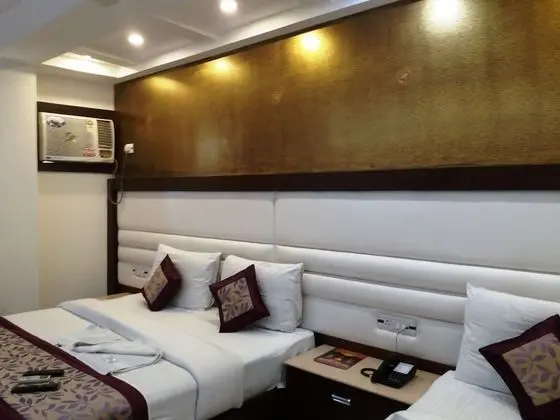 Hotel Station View - Öne Çıkan Resim