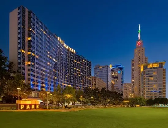 The Statler Dallas, Curio Collection by Hilton - Öne Çıkan Resim