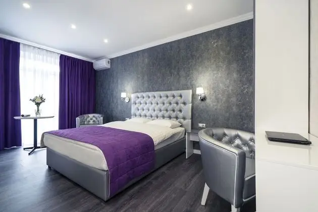 Hotel Status Apartments - Oda