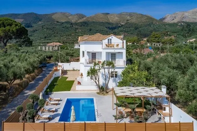 Villa Status - Dış Mekan