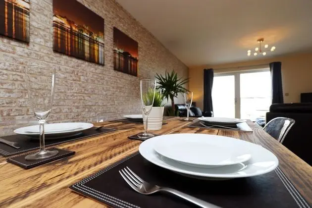 Stay Central Century Wharf - Yerinde Yemek