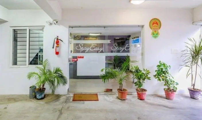Stay Easy Service Appartment - Dış Mekan