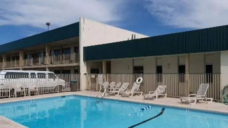 Stay Express Inn North Charleston - Havuz