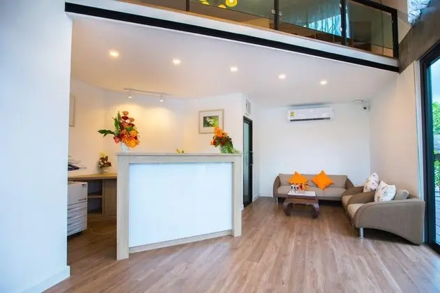 Stay With Hug Poshtel & Activities - Lobi