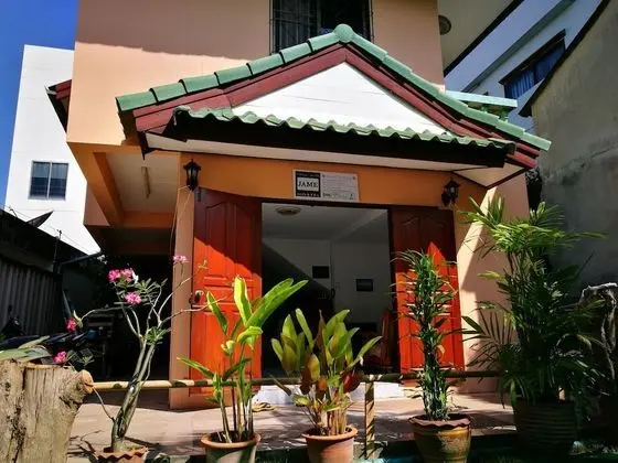 Stay With Jame Hostel