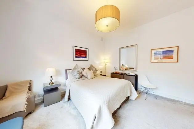 Stay In Mayfair - Oda