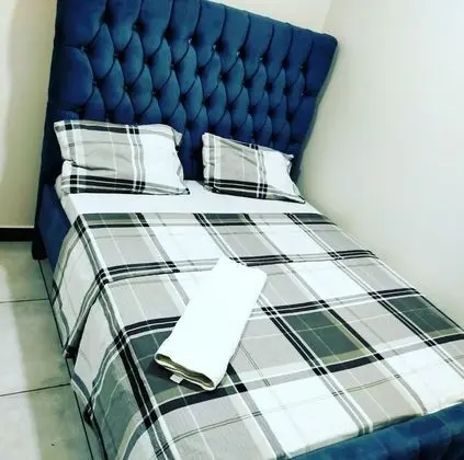 Stay.Plus Bamburi Business Apartments - Oda