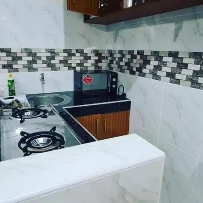 Stay.Plus Bamburi Mtambo Apartments - Mutfak