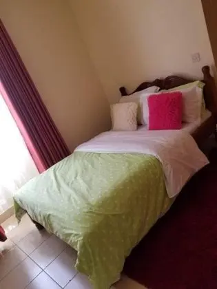 Stay.Plus Blue Bells Apartment Syokimau - Oda