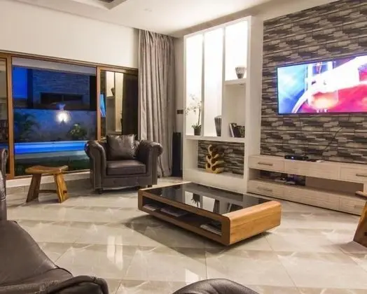 Stay.Plus Diani Luxurious Villa - Oda