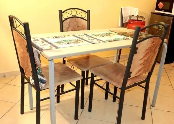 Stay.Plus Kikambala Holiday Home - Yerinde Yemek