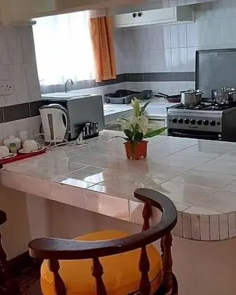 Stay.Plus Lantana Road Apartment - Mutfak