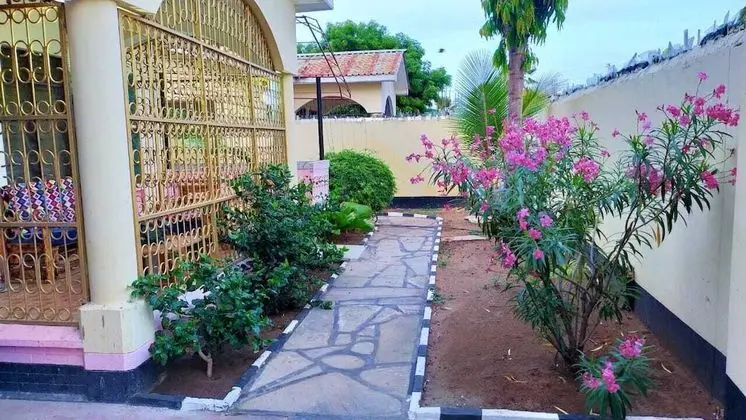 Stay.Plus Mtwapa Holiday Home