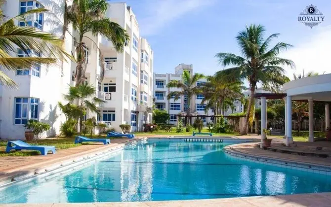 Stay.Plus Nyali Beachfront Apartment - Havuz