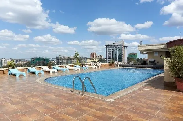 Stay.Plus Skyline Apartment Kilimani - Havuz
