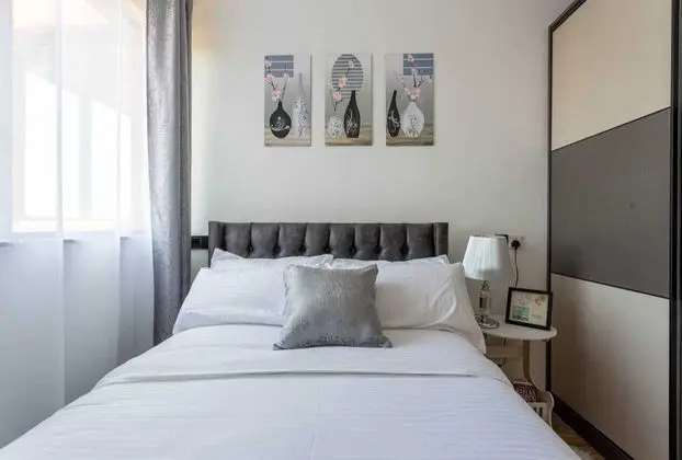 Stay.Plus Splash of Glam Lavington - Oda