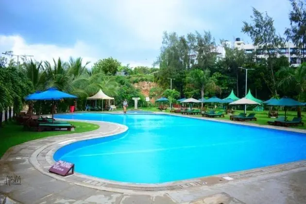 Stay.Plus Sunset Paradise Apartment - Havuz