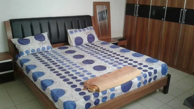 Stay.plus Tony Sacre Coeur 1