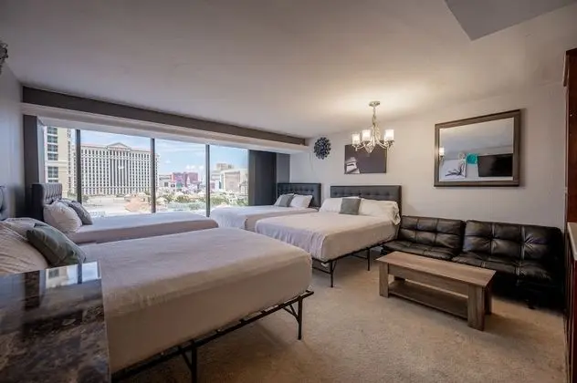 Stay Together Suites | Strip View PH