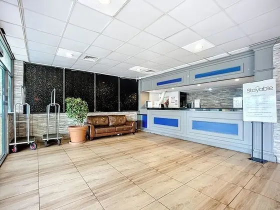 Stayable Suites Jacksonville West - Lobi