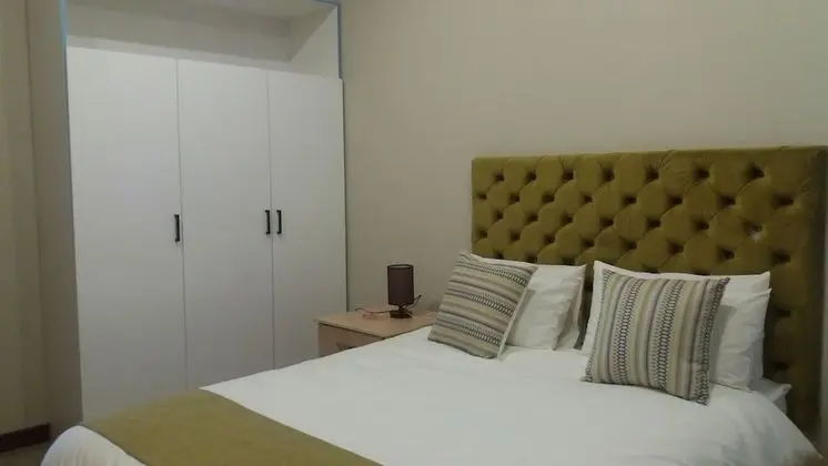 Staybridge Self Catering Apartments - Oda