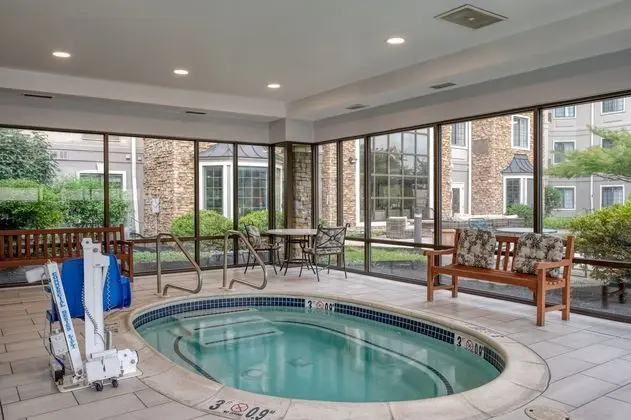Staybridge Suites - Allentown Bethlehem Airport - Havuz