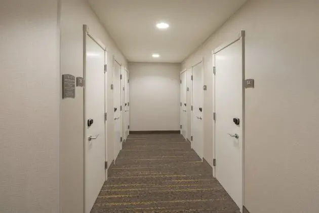Staybridge Suites Anchorage - Lobi