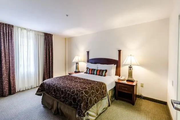 Staybridge Suites Austin Airport