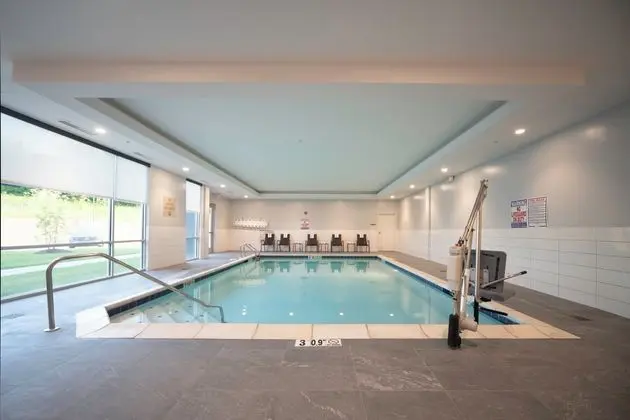 Staybridge Suites Cincinnati East Milford, an IHG Hotel - Havuz