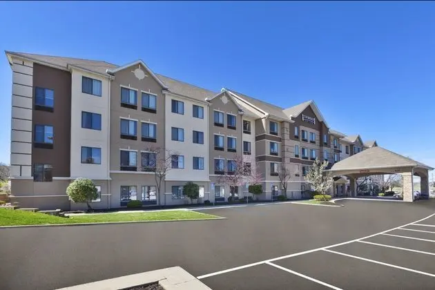 Staybridge Suites Columbia Hwy 63 and I 70