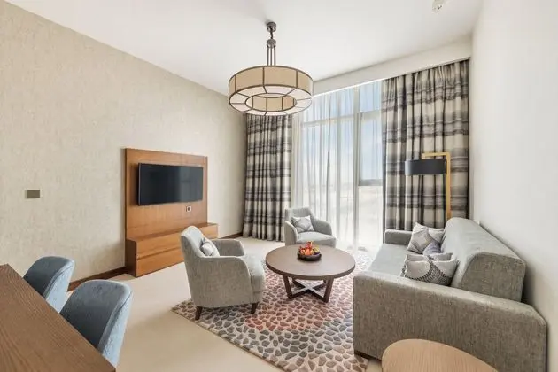 Staybridge Suites Dubai Al-Maktoum Airport, an IHG Hotel - Oda