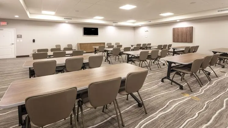 Staybridge Suites Grand Rapids SW - Grandville