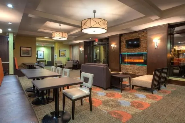 Staybridge Suites Hamilton - Yeme / İçme