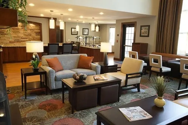 Staybridge Suites By Holiday Inn Johnson City, an IHG Hotel - Lobi