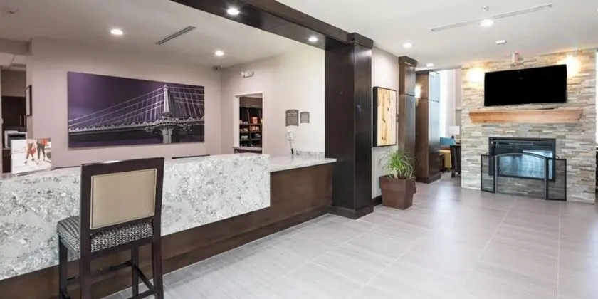 Staybridge Suites Houston East - Baytown, an IHG Hotel - Lobi