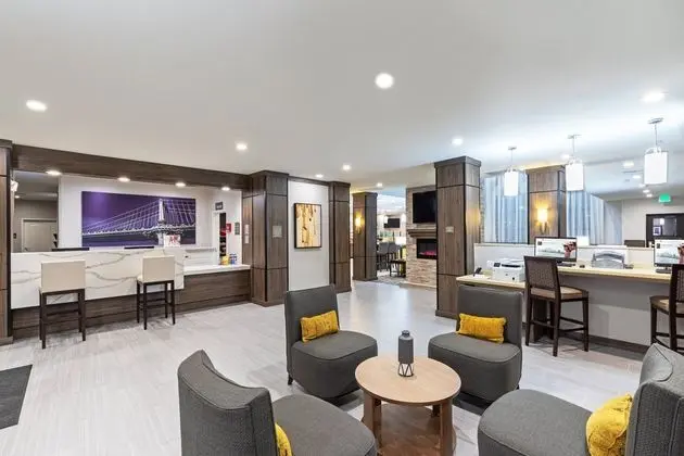 Staybridge Suites Houston Humble - Dış Mekan