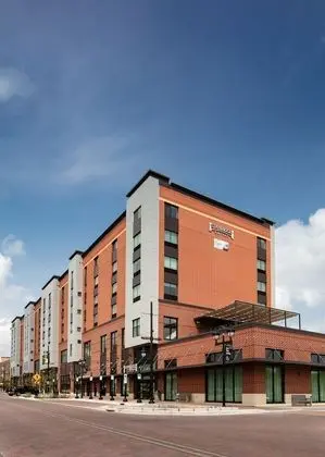 Staybridge Suites Iowa City Coralville, an IHG Hotel - Dış Mekan