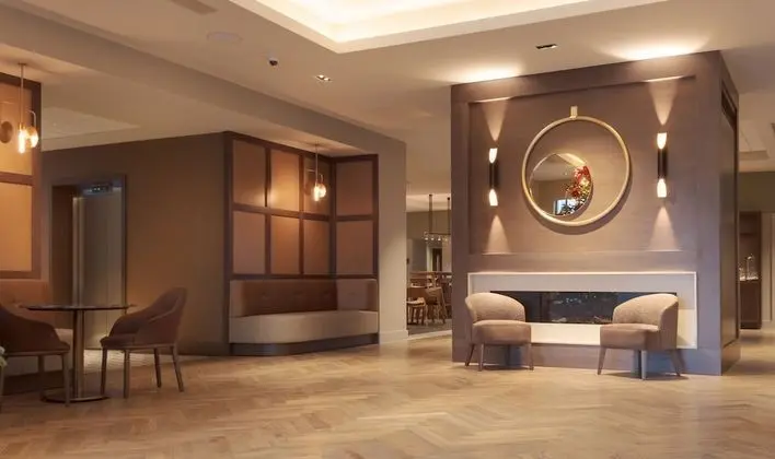 Staybridge Suites London Heathrow - Bath Road, an IHG Hotel - Lobi