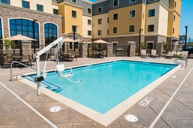 Staybridge Suites Newark-Fremont - Havuz