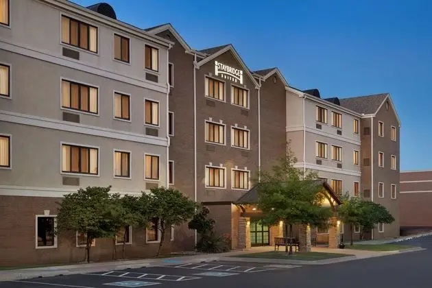 Staybridge Suites Oklahoma City-Quail Springs - Dış Mekan
