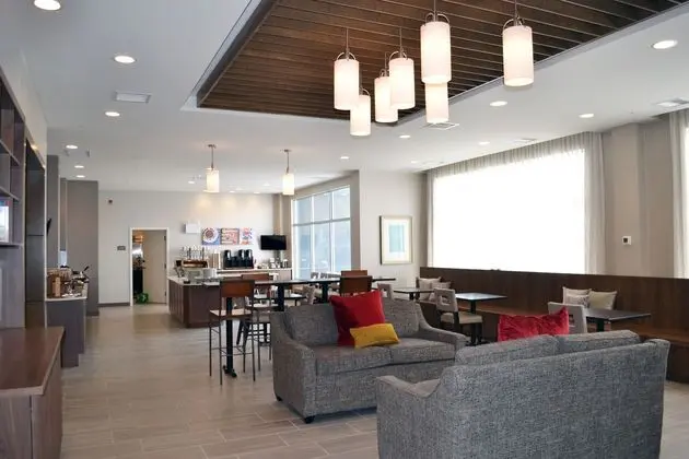 Staybridge Suites Red Deer North - Dış Mekan