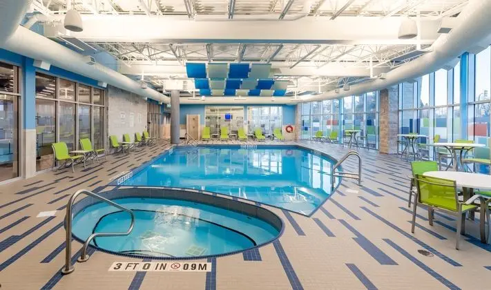 Staybridge Suites Saskatoon-University - Havuz
