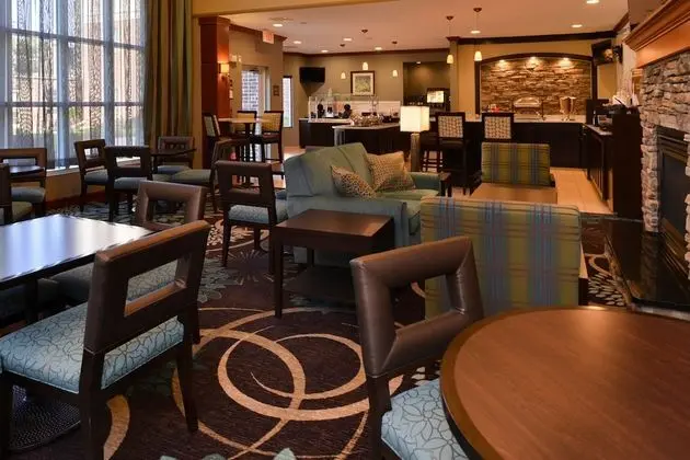 Staybridge Suites Sioux Falls, an IHG Hotel - Yerinde Yemek