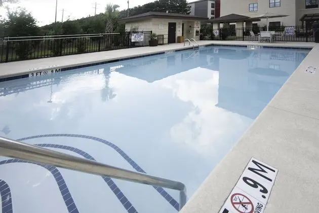 Staybridge Suites Summerville, an IHG Hotel - Havuz