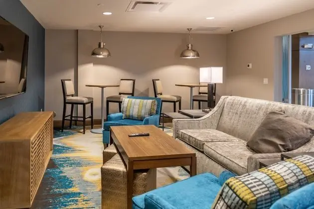 Staybridge Suites Summerville, an IHG Hotel - Lobi