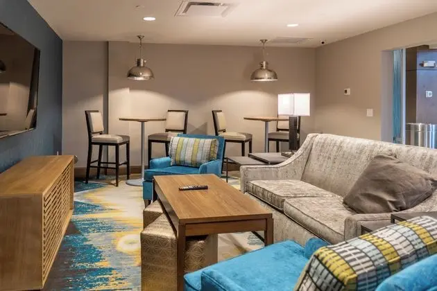Staybridge Suites Summerville, an IHG Hotel - Lobi